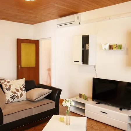 With A Parking Space - 13579 Appartement